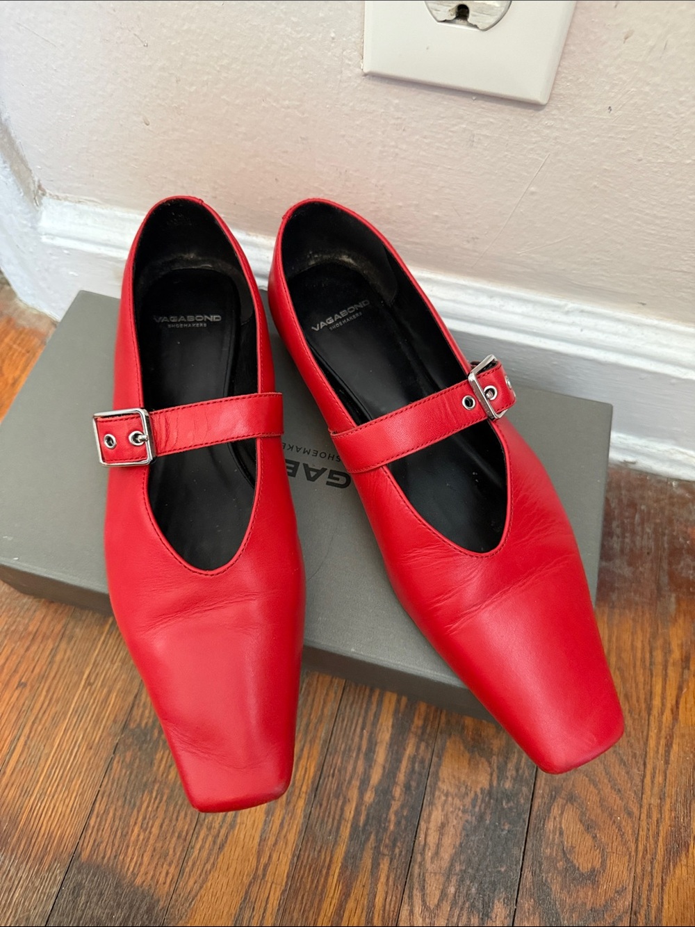Vagabond Red Leather Mary Jane Loafers size 39